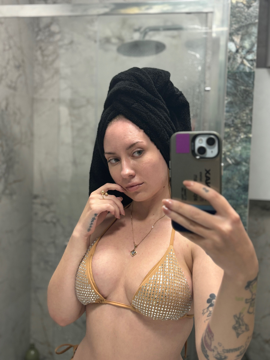 Nude girl KateV in Tainan