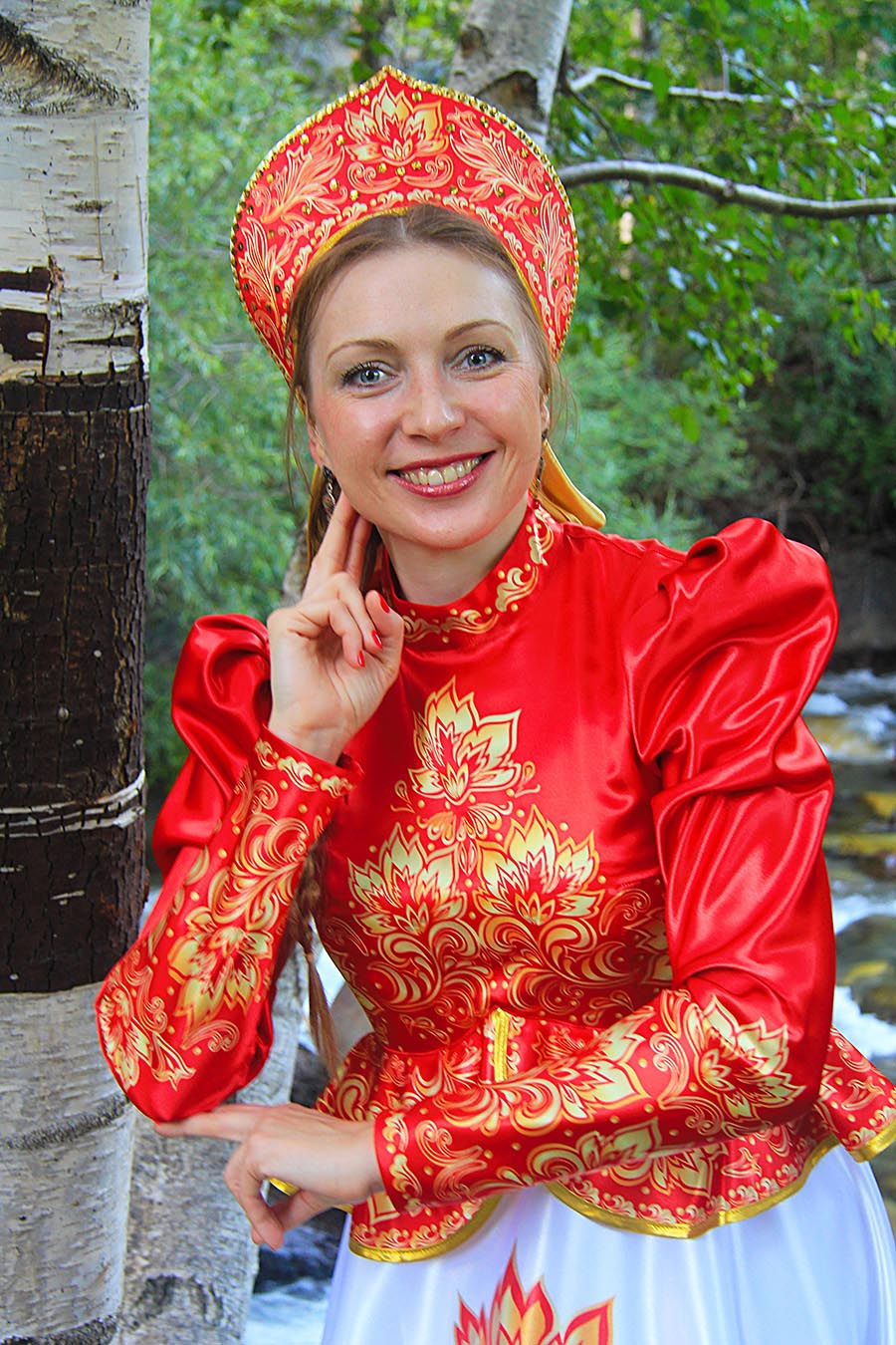 Women in Slavic costumes in Tainan