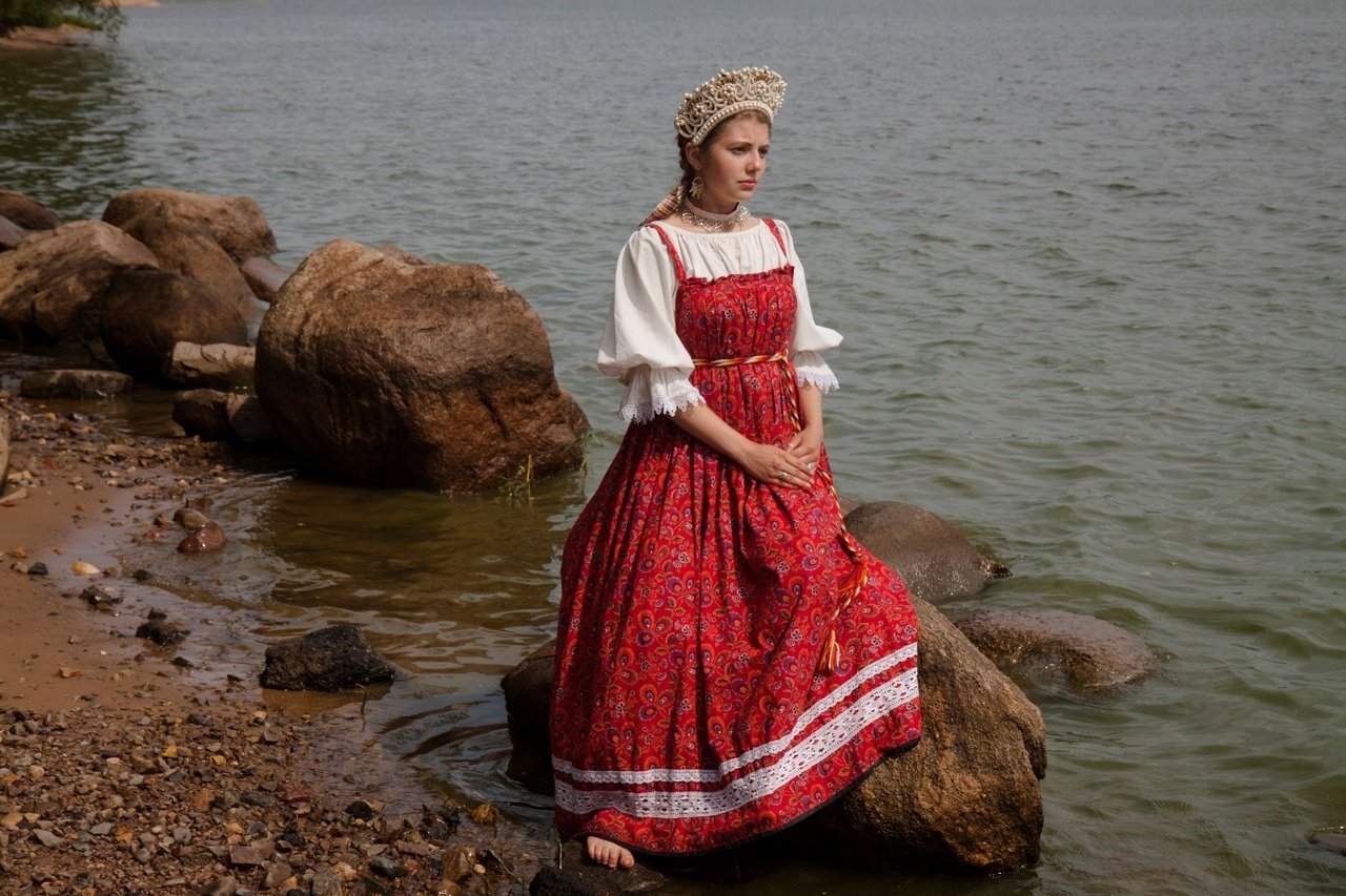 Women in Slavic costumes in Tainan