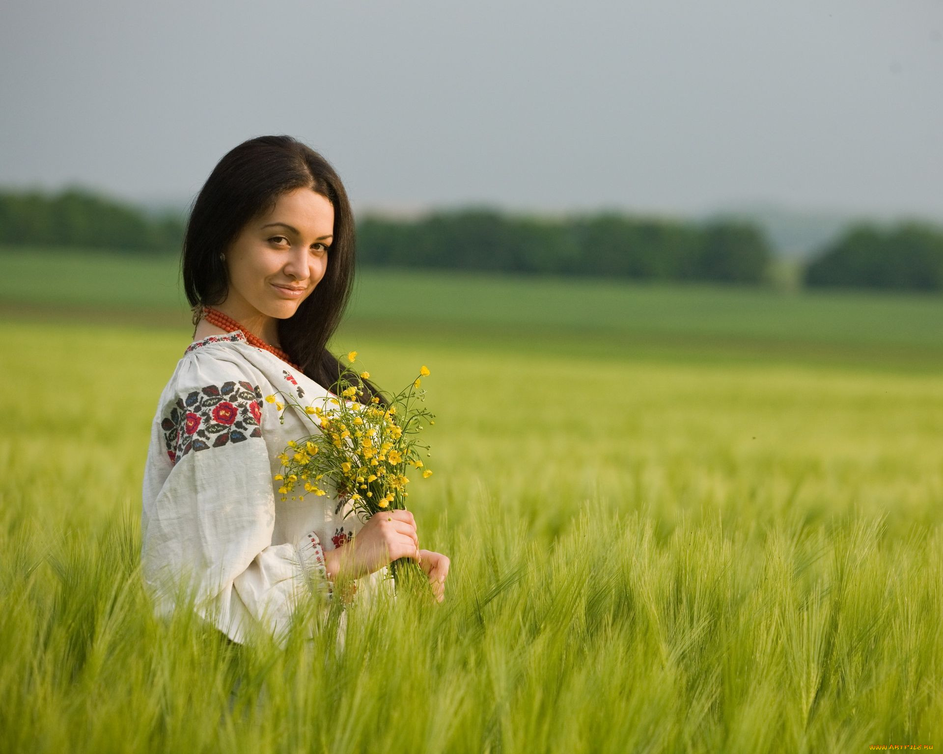 Women in Slavic costumes in Tainan