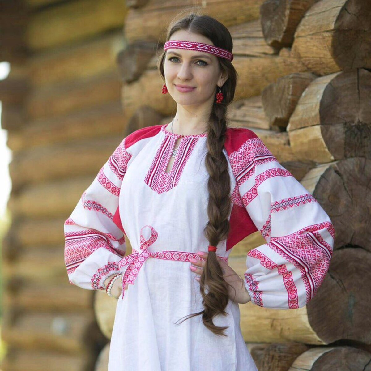 Girls in Slavic costumes in Tainan