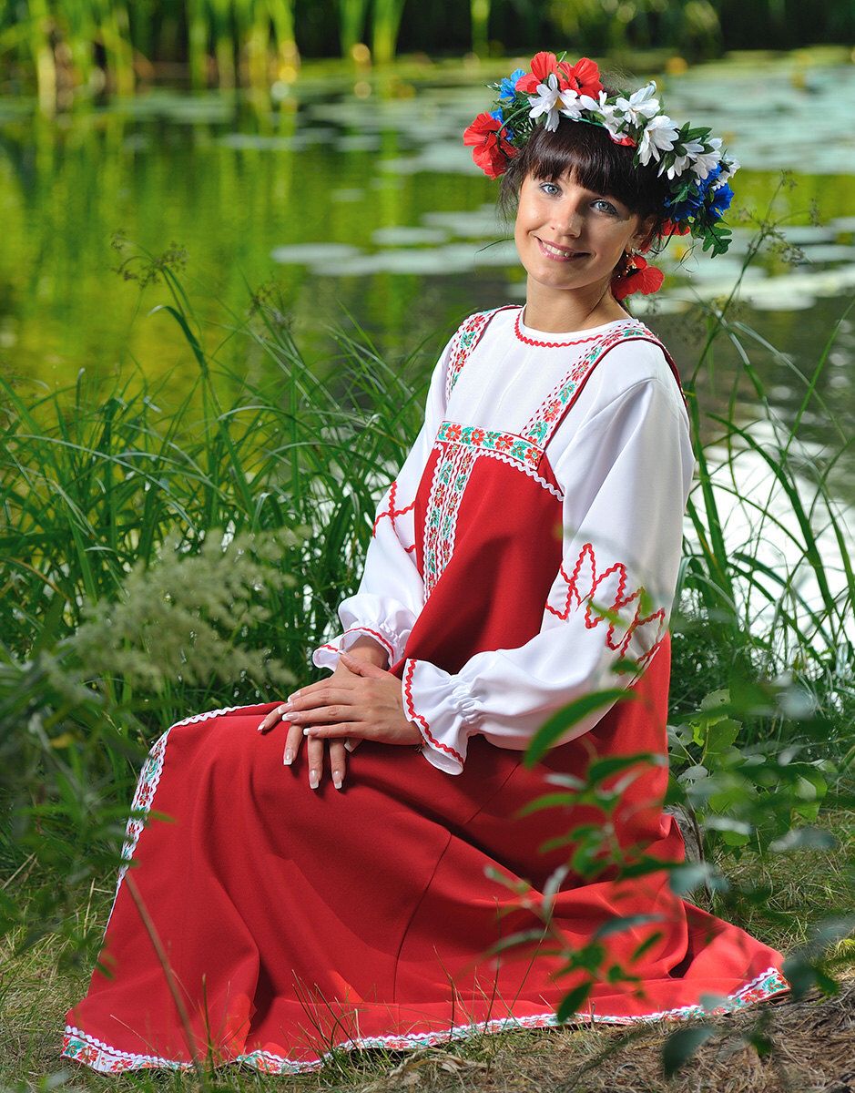 Beautiful girl Girls in Slavic costumes in Tainan