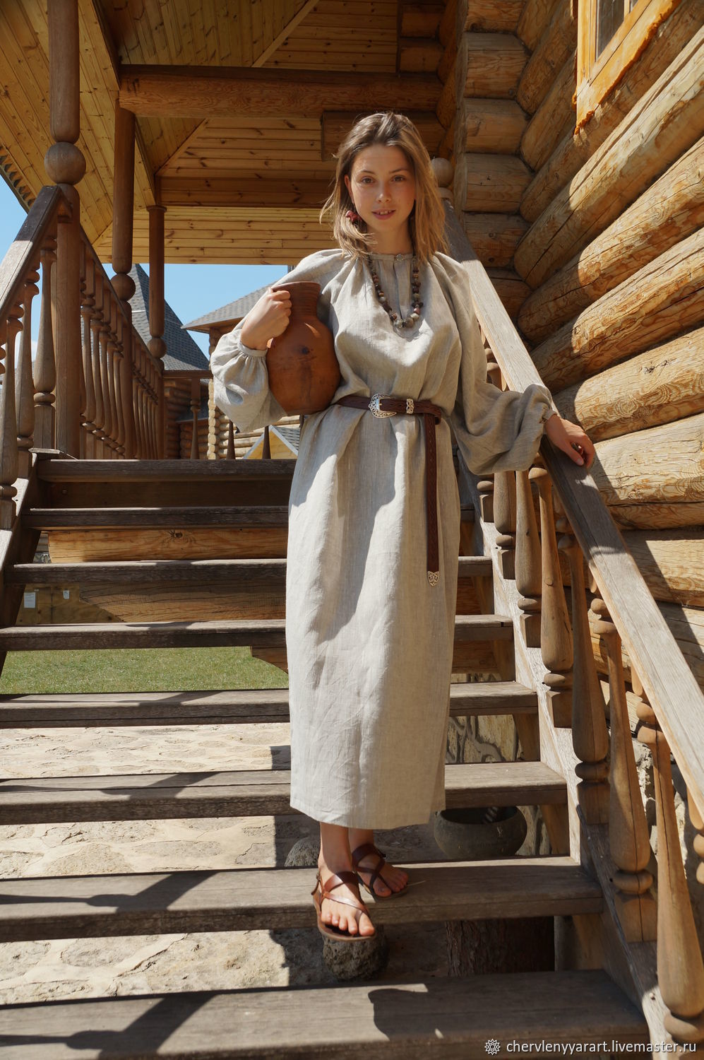 Girls in Slavic costumes in Tainan