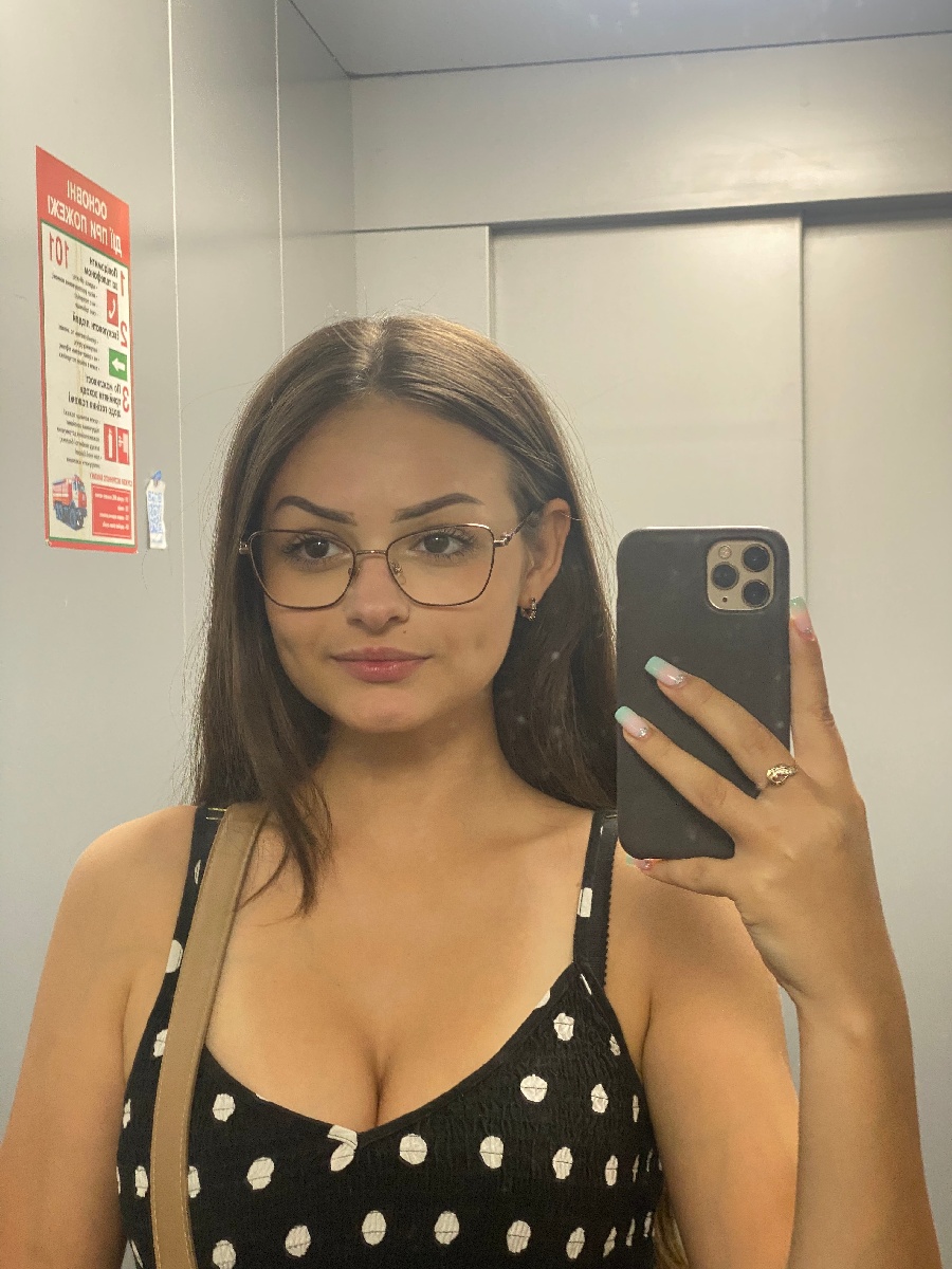 Sexy model Stacy in Tainan